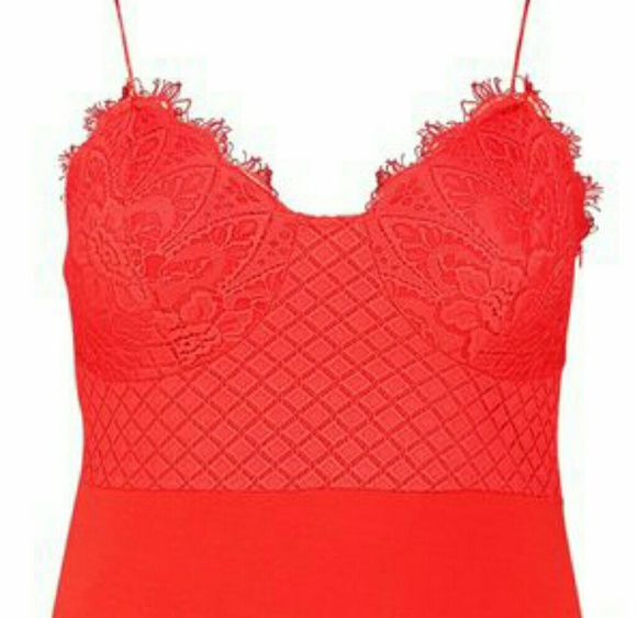 Sold Carly Eyelash Lace Cherry Red US Size 2 - Picture 2 of 4